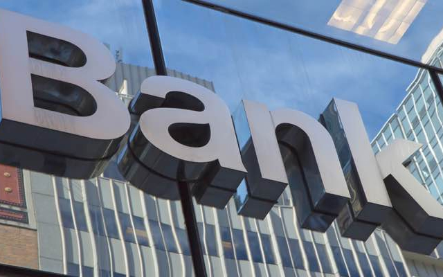 Sahibkarlar ixtisaslaşmış bankları yaratmaqda maraqlı deyillər – Ekspert