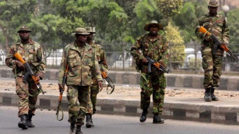 Nigeriya ordusu səhvən qaçqın düşərgəsini bombardman edib