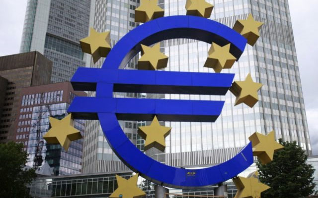 Avropa Mərkəzi Bankı faiz dərəcələrini sabit saxladı