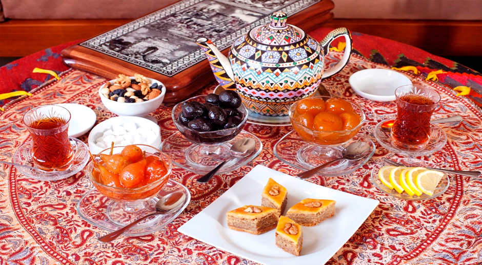 Ankarada Azərbaycan çay dəstgahı