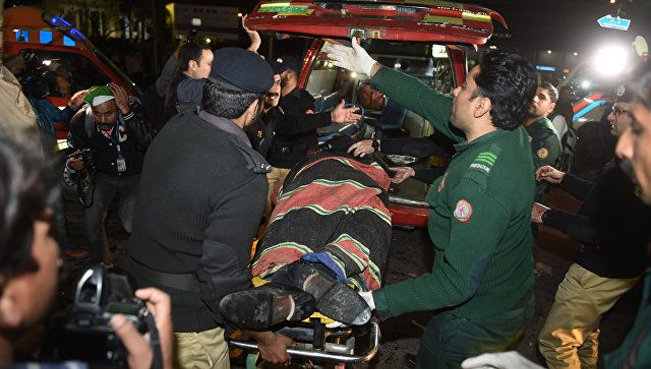 Pakistanda partlayış baş verib: 72 nəfər ölüb, 150-dən çox insan yaralanıb