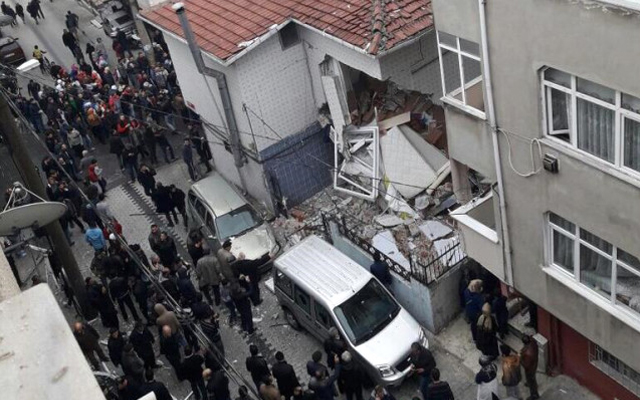 İstanbulda partlayış: yaralananlar var – Video
