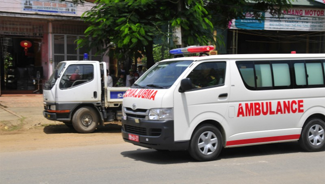 Nepalda avtobus xəndəyə yuvarlanıb, 24 nəfər ölüb, 41 nəfər xəsarət alıb