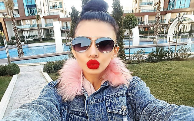 Azərbaycanlı holdinq rəhbərinin 19 yaşlı qızının “Instagram” FOTOLARI