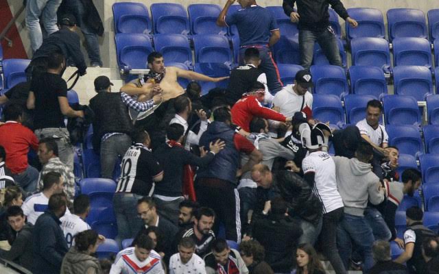 “Lion” – “Beşiktaş” matçı azarkeşlər arasında insident səbəbindən yubanıb – VİDEO