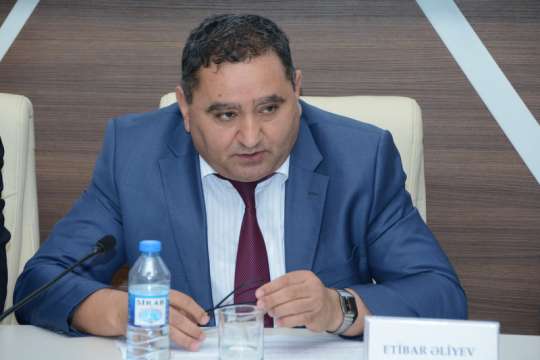 Deputat Etibar Əliyev istefa verdi