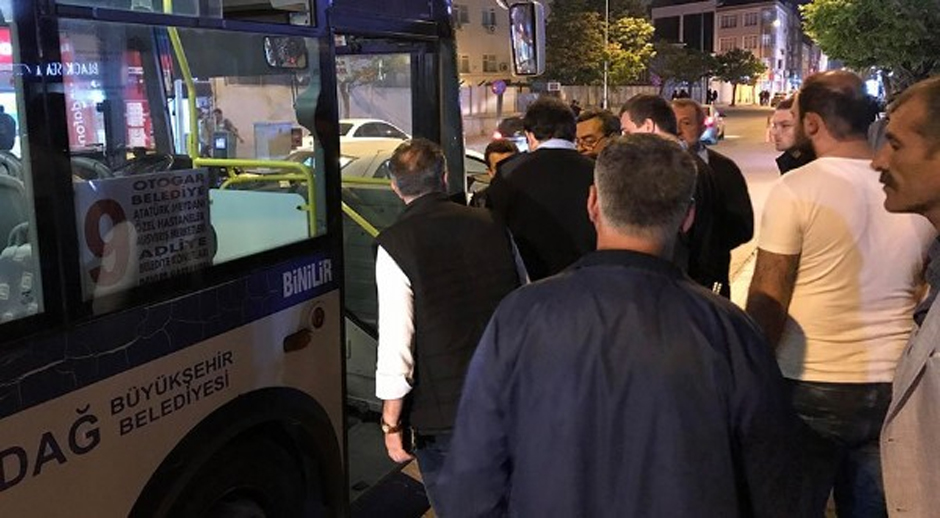 Azərbaycanlı qadın avtobus sürücüsünü bıçaqladı