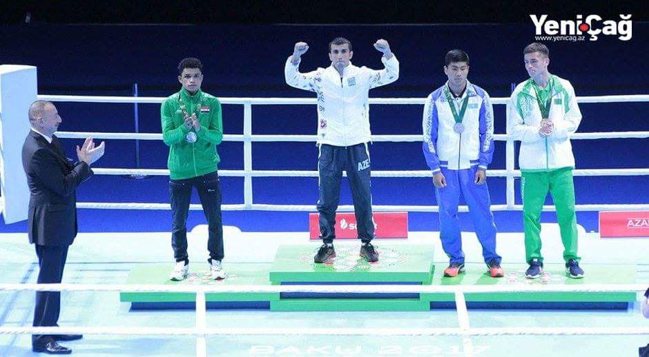 İlham Əliyev boksçulara medalları təqdim etdi – FOTOLAR
