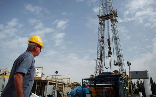 Bloomberg: ABŞ-da neft ehtiyatları azaldı