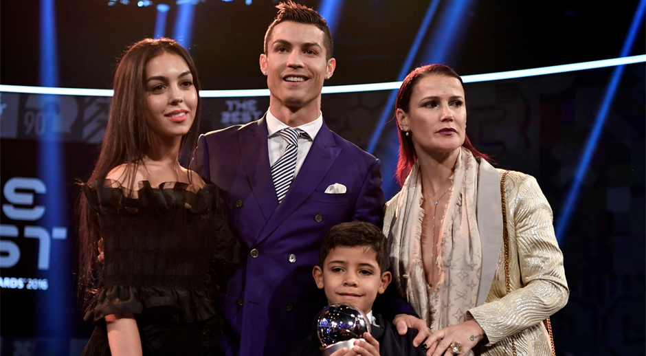 “Ronaldonun usağı olmayacaq” – Futbolçunun anası