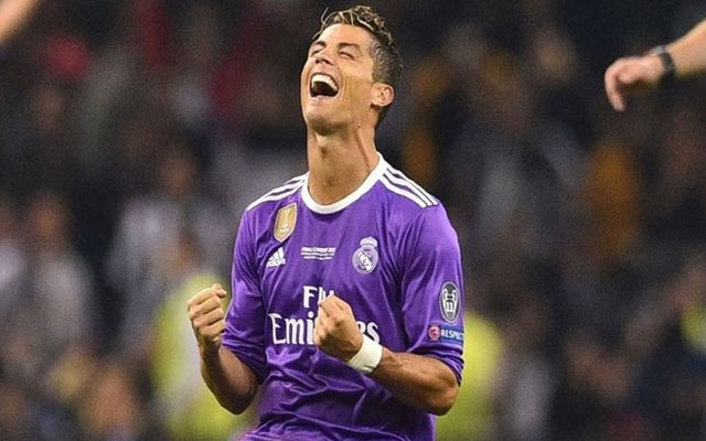 Ronaldo yeni imicdə: Saçlarını… – Foto