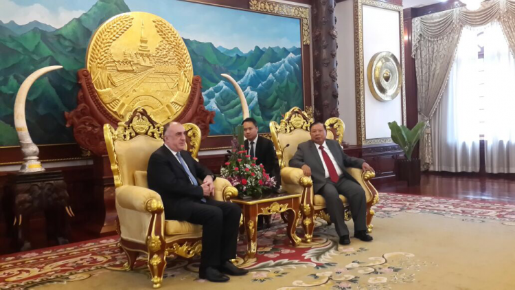 Elmar Məmmədyarov Laos prezidenti ilə görüşüb