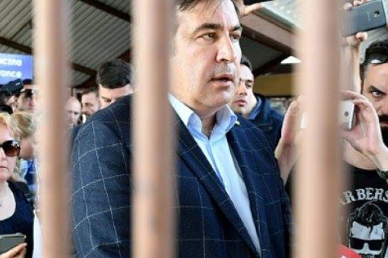 Saakaşvili Ukraynaya belə daxil oldu – VİDEO