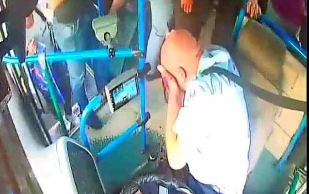 Bakıda daha bir avtobus sürücüsü vəhşicəsinə döyüldü – VİDEO
