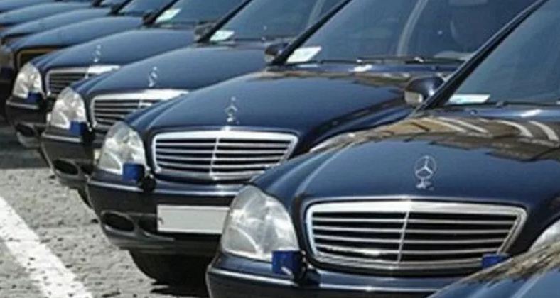 Dövlət qurumlarından xidməti avtomobillər geri alındı – Siyahı