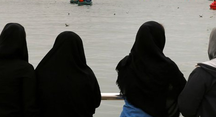 İranda qadınların geyimi ilə bağlı – Yeni qərar