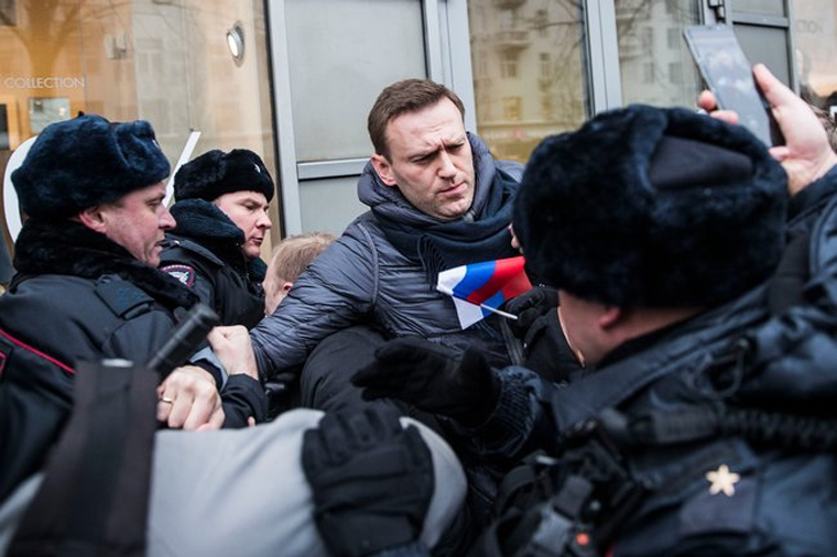 Rusiyada müxalifətçi Navalnı saxlanılıb – VİDEO