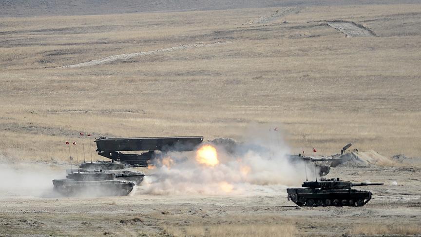 Türkiyə ordusu Suriyada PYD/YPG mövqelərinə artilleriya zərbələri endirib