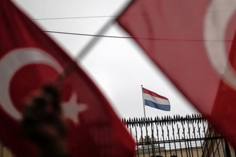 “Hollandiya parlamenti Türkiyənin başının qarışmasından istifadə edir” – Avropa üzrə nümayəndə