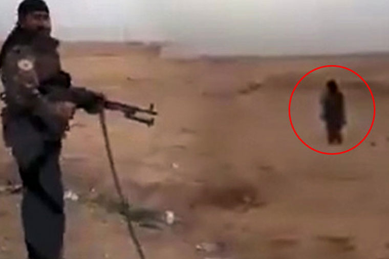 PKK terrorçusu uşağı qanına qəltan etdi – Qandonduran video