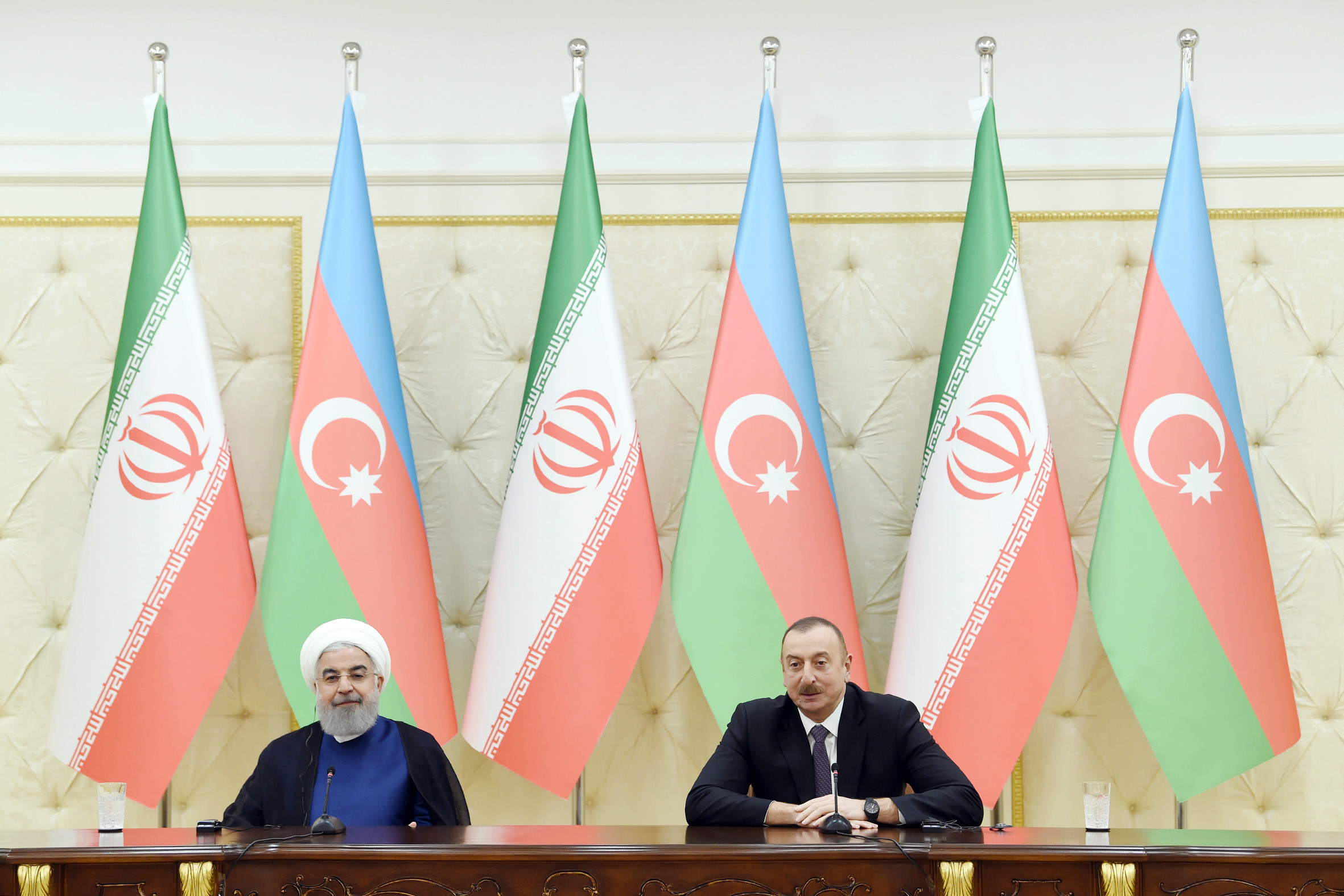 Azərbaycan-İran sənədləri imzalandı, prezidentlər bəyanatlarla çıxış etdilər
