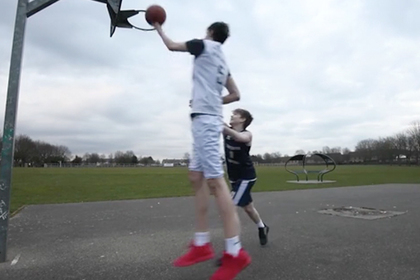 16 yaşında 224 santimetrə çatdı, basketbolçu oldu – VİDEO