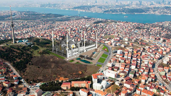 İstanbulda dünyanın ən böyük məscidi açılır