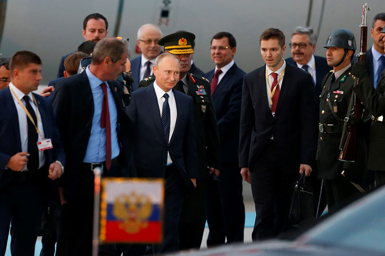 Putin Ankarada rəsmi səfərdədir