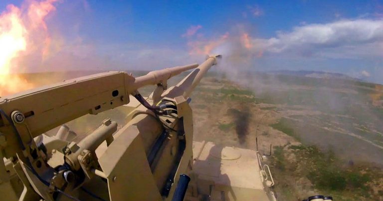 Ordumuz özüyeriyən artilleriya qurğularından atışlara başladı – FOTO