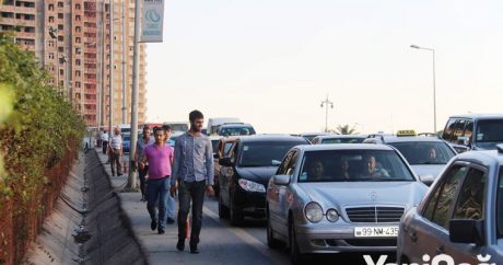 Oqtay Əsədov “20 Yanvar”dan Avtovağzala piyada gedir – Bakı-Sumqayıt yolundan FOTOREPORTAJ