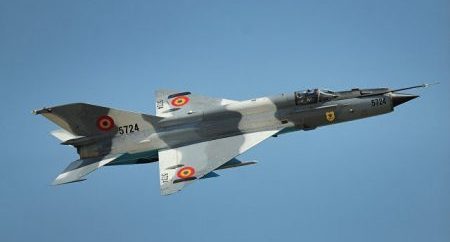 “MiQ-21” qırıcısı qəzaya uğradı – Ölən var