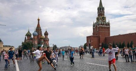 DÇ-2018: Rusiyada ermənilər BBC-nin jurnalistini qarət etdi 