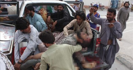 Pakistanda mitinqdə dəhşətli partlayış: 128 nəfər həlak oldu – VİDEO