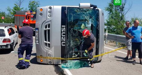 Turistləri daşıyan avtobus aşdı: 25 yaralı