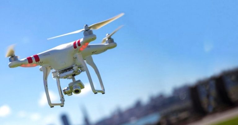 Daha bir YENİLİK – Bağlamaları evlərə dronlar çatdırmağa başladı