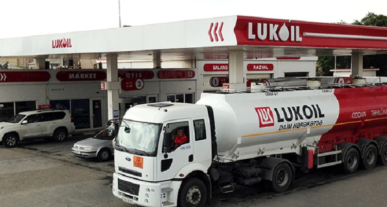 LukOil-da benzin fırıldağı: ŞOK RƏQƏM – FOTOFAKT