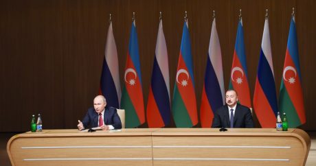 İlham Əliyev və Putin Forum açılışında – VİDEO
