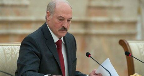 Lukaşenko əyyaş nazirləri işdən qovdu