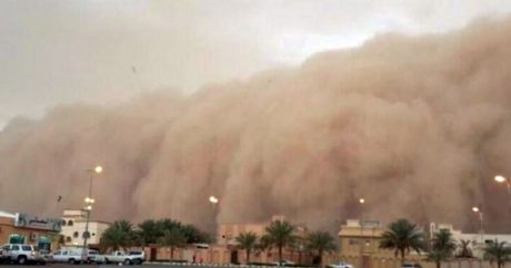 İranda qum fırtınası: 140-dan çox adam xəsarət aldı