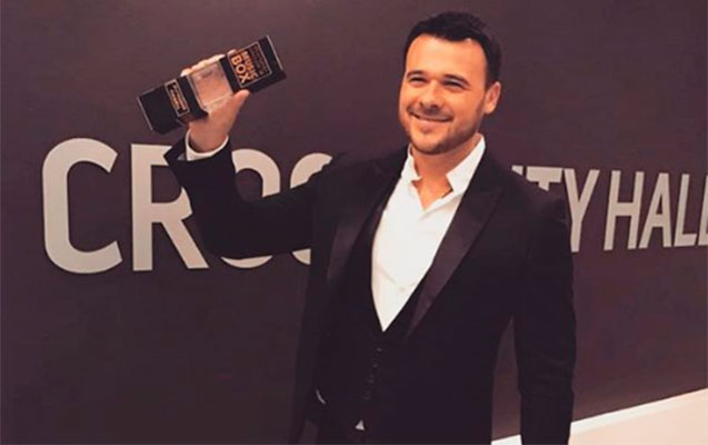 Emin Ağalarov Rusiyada ən yaxşı müğənni seçildi