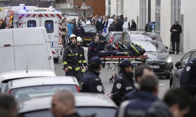 Parisin mərkəzində silahli insident: Yaralılar var