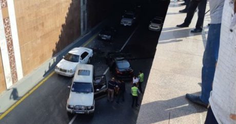 Bakıda dəhşətli qəza: Avtomobil tunelə aşdı – VİDEO