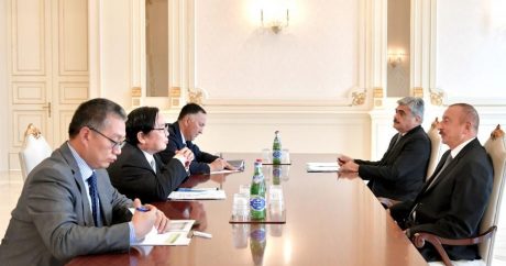 Prezident İlham Əliyev Asiya İnkişaf Bankının vitse-prezidenti ilə görüşüb