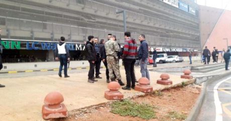 AVM-də çalışanları girov götürən fərari hərbçi həbs edildi – VİDEO/YENİLƏNDİ