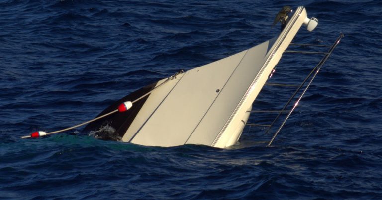 Tunis sahillərində miqrant gəmisi batdı – 13 nəfər öldü