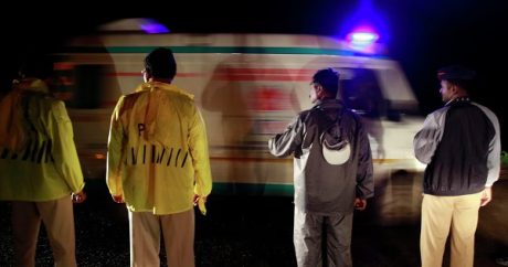 Hindistanda avtobus dərəyə aşdı: 14 nəfər öldü, 13 nəfər yaralandı