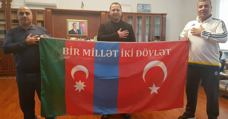 Türkiyənin məşhur jurnalisti kikboksinq federasiyasında – FOTO