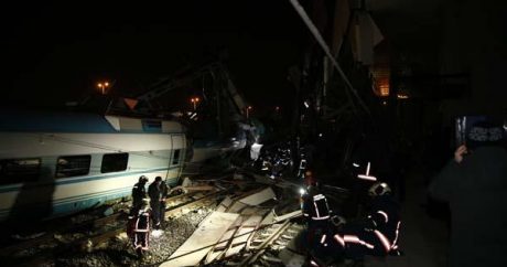 Ankarada qatarlar toqquşdu: 4 ölü, 43 yaralı – VİDEO