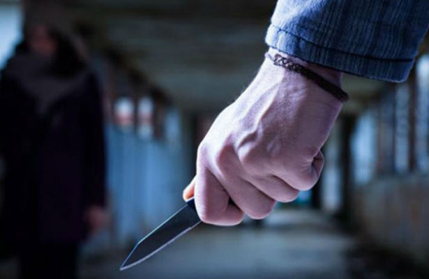 “Lökbatan dairəsi”ndə 43 yaşlı kişi bıçaqlandı