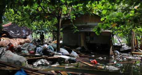 İndoneziyada tsunami dəhşəti: ölənlərin sayı 373 oldu